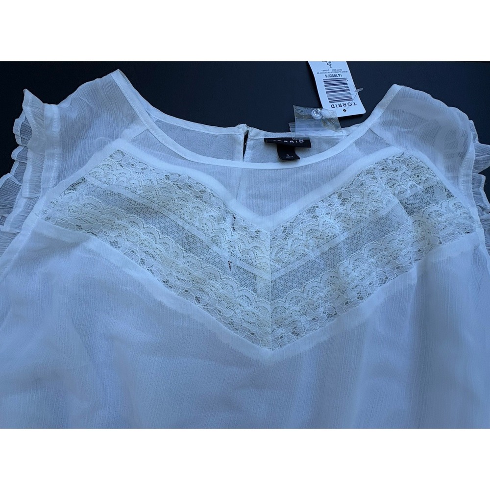 TORRID White  Top Blouse Sleeveless Flowy Lacy Feminine Tiered Sheer 2X NWT - Picture 3 of 12